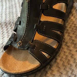 Clarks Size 8